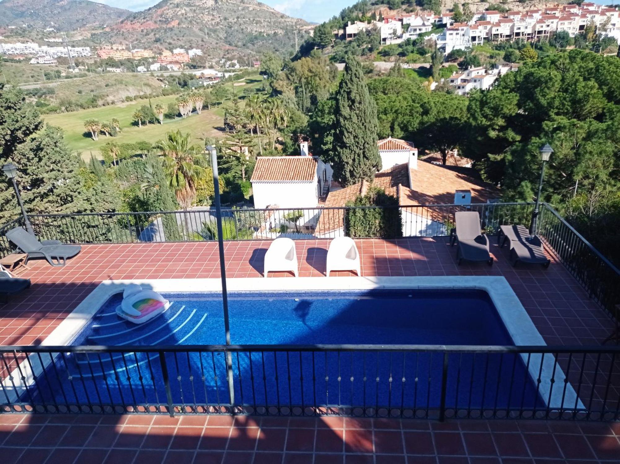 Apartamento En Villa Con Piscina 马拉加 外观 照片
